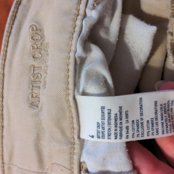 AE khaki crops - Picture 3 of 4